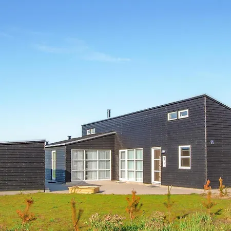 Holiday home 4 Bedroom Stunning In Lokken