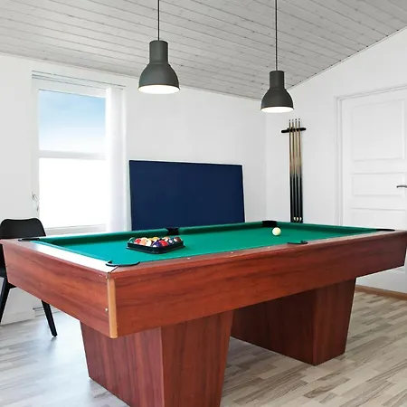 Engdraget With Fireplace Holiday home *