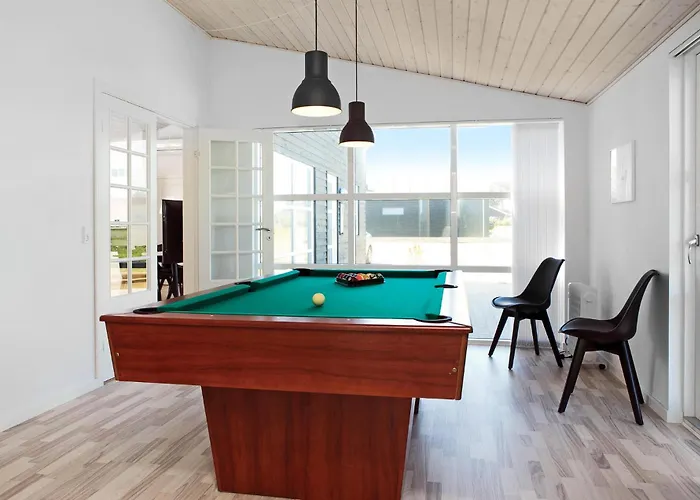 Engdraget With Fireplace Tatil Evi *