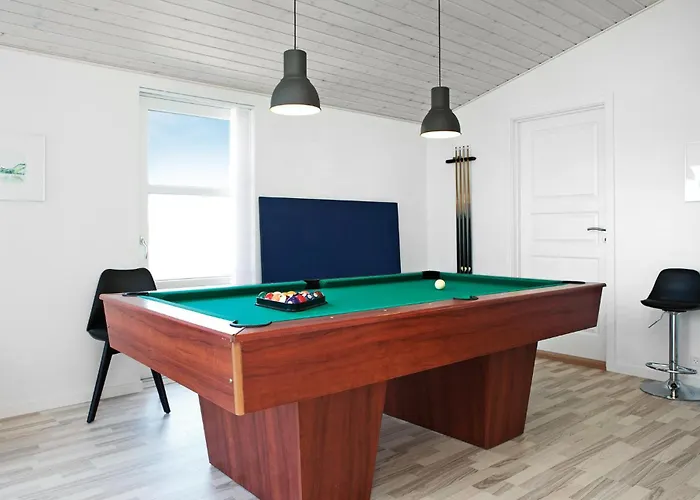 Engdraget With Fireplace Tatil Evi *